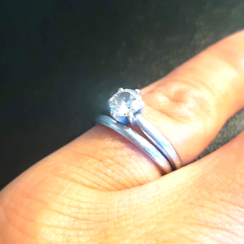 Platinum Brilliant Round Diamond Ring set
